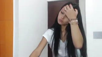 deisy18 Sexy chick gets cum on face