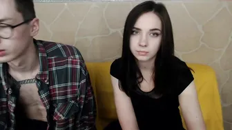 amiandthomas Loud female squeals from a great handjob