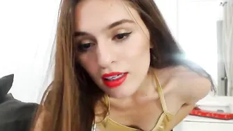 MyFreecams Chic hot striptease