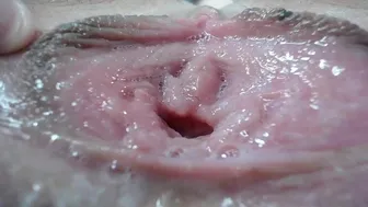 [chaturbate] courtney_luv Jan-15-2024 touches herself for tokens