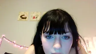 saphirerose1 Jan-29-2024 naked fucks herself