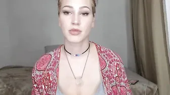 MyFreecams Appetizing wench rides sex toy