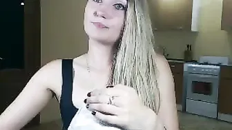 MyFreecams Classy chick strips and caresses her cunt