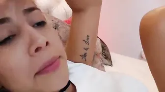 MyFreecams Nude beauty strips in french chat