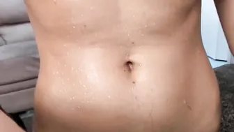 twerkingbaby jumping on a dildo