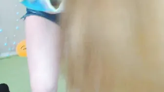 skyewatson Black haired sucking a dildo
