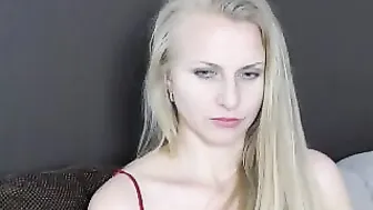 ariana_k Test skin effectively dancing naked