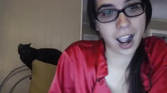 MyFreecams Exquisite beast fucks the vagina with a toy