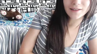 greeicywells Hot beast jerking her shaved cunt