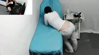 quinones_aqugust Slim brunette has passionate sex