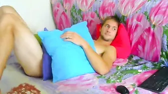 hot21couple beauty shows big breasts