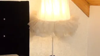 SamySamSamX Graceful female seduces with juicy tits