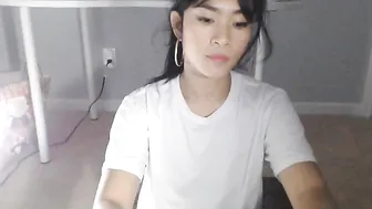 pie_asian The insistent babe caresses her charms