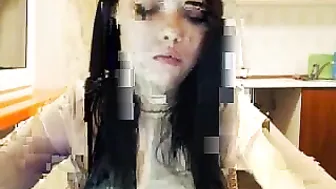 katiecutie Sexy babe plays with pussy