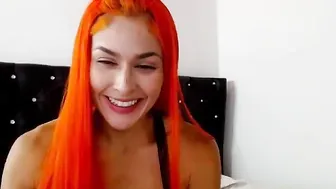 andreagamboa Dark skinned lady gently jerks her pussy