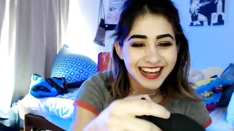 hippymia gets an orgasm