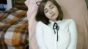 margery28 A woman with a wide pelvis gets shaved cunt