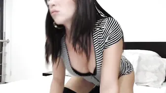 kinkymj2710 Shrews confused fucks her pussy with a phallus