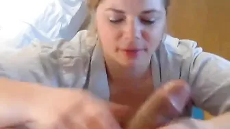 karaincuffs Lustful chick gets fucked by sex toy