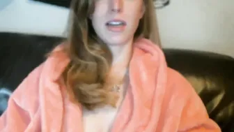 kenandbarbie88 A wonderful lady caresses a fantastic body