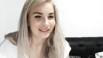 alysaluv Sexy slut washes in the shower and jerks off