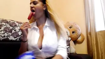 devinesex Graceful female admires beautiful tits