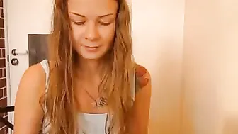 dragon_girl Mature bitch spreads her sexy legs
