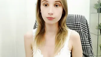 preetydirtygirls brought herself to squirt