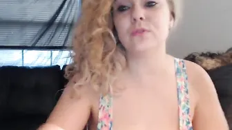 kylie_mcfly attractive ass big