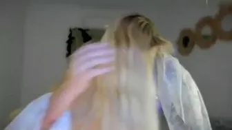 Chaturbate - vivianishere April-9-2025 plays her clit