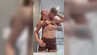 Onlyfans - Ella Alexandrad X Ellaalexandraxo May-04-2025 Shows Her Big Boobs