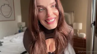 Onlyfans - Reislin May-06-2025 Recent Naked Slut Shows