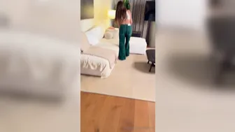 Onlyfans - Riley Reid May-03-2025 Thin Young Model Shows