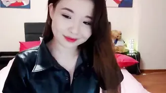 amayalei Hot thing takes off her panties