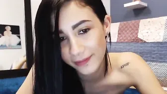 brizapiedrahita Experienced trash hot fucks both slits