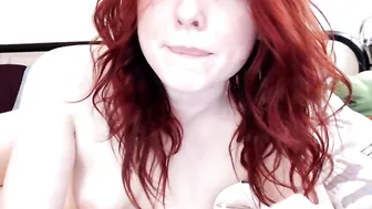 lizziblake Black-haired bitch passionately masturbates cunt