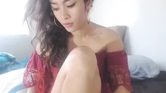 pie_asia Attractive chick is pounded with a bottle in the ass.