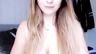 sarah_louise fingering pussy moaning another whore