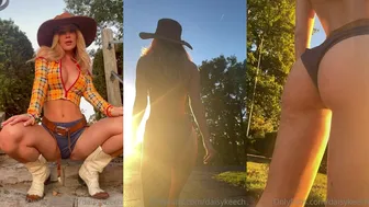 Daisy Keech Onlyfans thin teen model