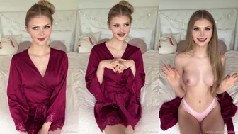 Mila Sobolov Milakittenx Onlyfans playing her pussy