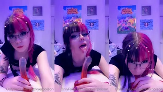 Bunnygirlella Onlyfans Caresses Wet Cunt
