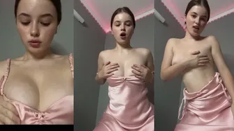 Moya_maya onlyfans babe plays wet vulva