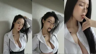 Norajoy_official onlyfans thin sexy chick