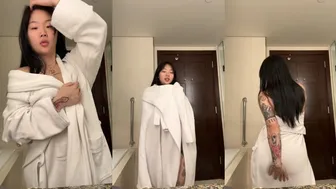 Lenerox onlyfans jerks off wet cunt