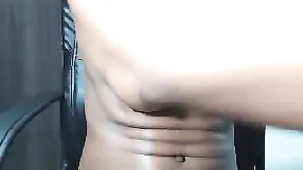 fitdaly Shrew babe kurolesit in the office