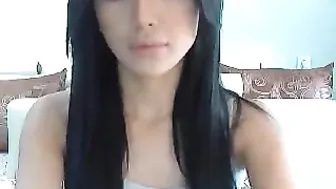 lilloox Exquisite kurva caresses natural tits