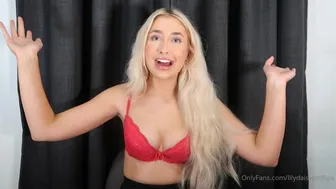 Lillian Phillips onlyfans naked sexy chick