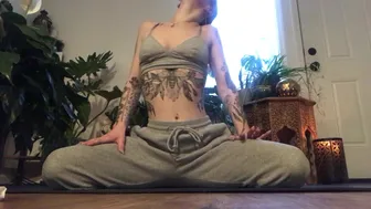 Thumbelinavina onlyfans sexy thin model playing  her wet hole