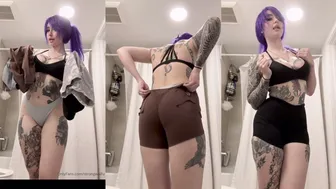 Strongwaifu onlyfans babe gets horny in online chat