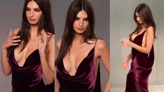 Emily Ratajkowski onlyfans touches herself